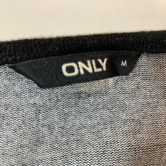 ONLY Black Floral Blouse - Picture 4 of 4